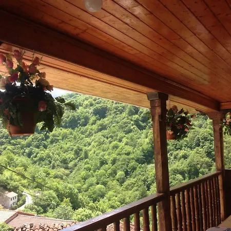 Casa Rural La Corrada Country house *